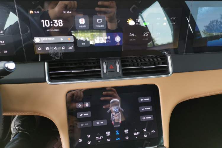 Used Li Auto ONE 2021 Extended-Range 6-Seater Version Audio And AC Panel