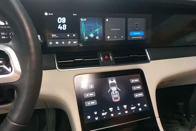 Used Li Auto ONE 2021 Extended-Range 6-Seater Version Audio And AC Panel