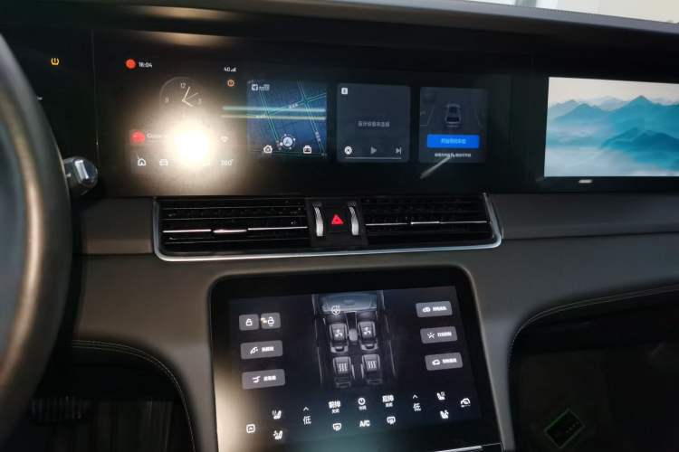 Used Li Auto ONE 2021 Extended-Range 6-Seater Version Audio And AC Panel