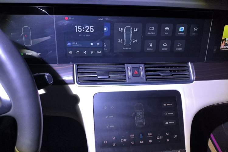 Used Li Auto ONE 2021 Extended-Range 6-Seater Version Audio And AC Panel