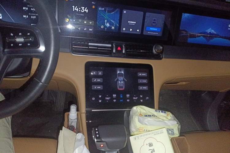 Used Li Auto ONE 2021 Extended-Range 6-Seater Version Audio And AC Panel