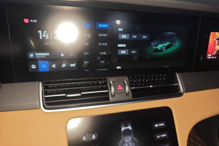 Used Li Auto ONE 2021 Extended-Range 6-Seater Version Audio And AC Panel