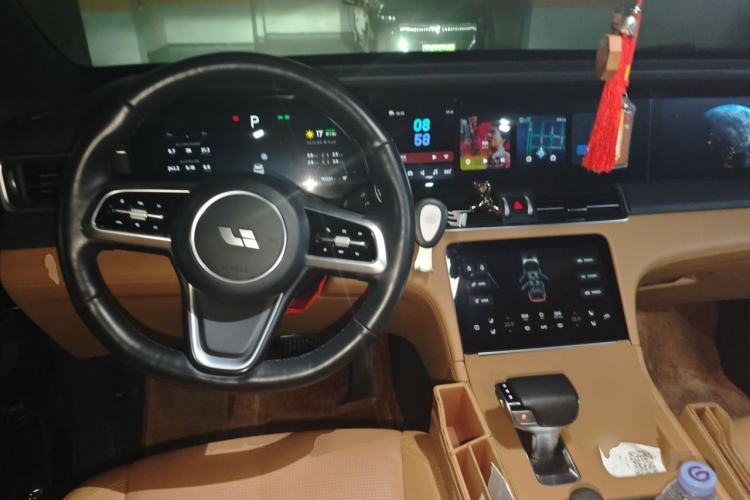 Used Li Auto ONE 2021 Extended-Range 6-Seater Version Center Console