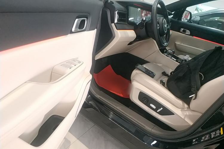 Used Li Auto ONE 2021 Extended-Range 6-Seater Version Driver Seat