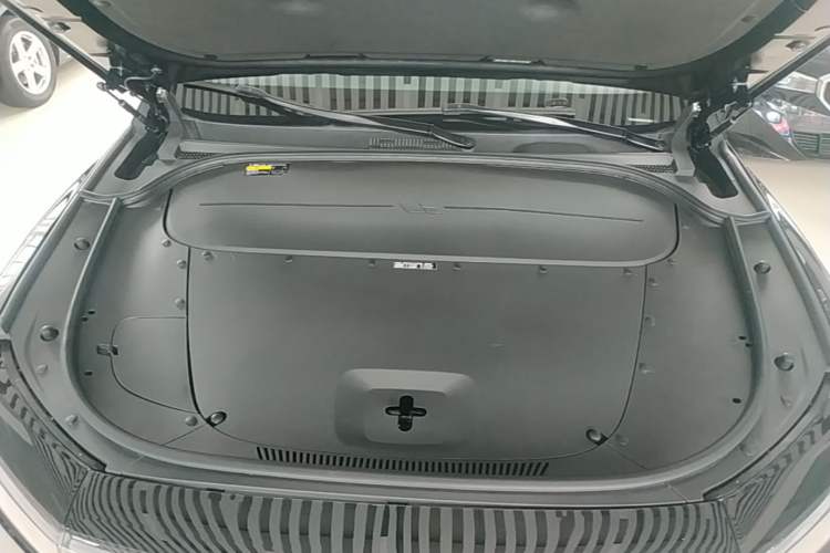 Used Li Auto ONE 2021 Extended-Range 6-Seater Version Engine Bay