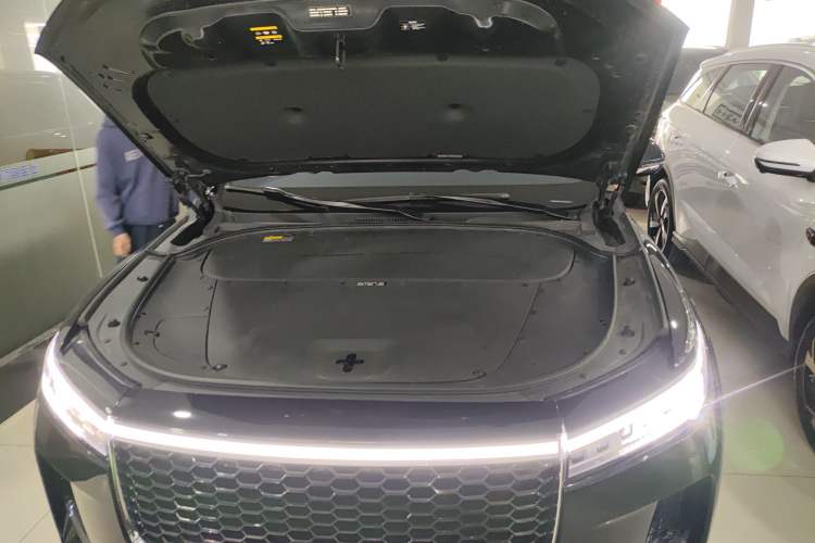 Used Li Auto ONE 2021 Extended-Range 6-Seater Version Engine Bay
