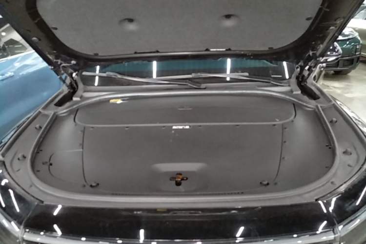 Used Li Auto ONE 2021 Extended-Range 6-Seater Version Engine Bay