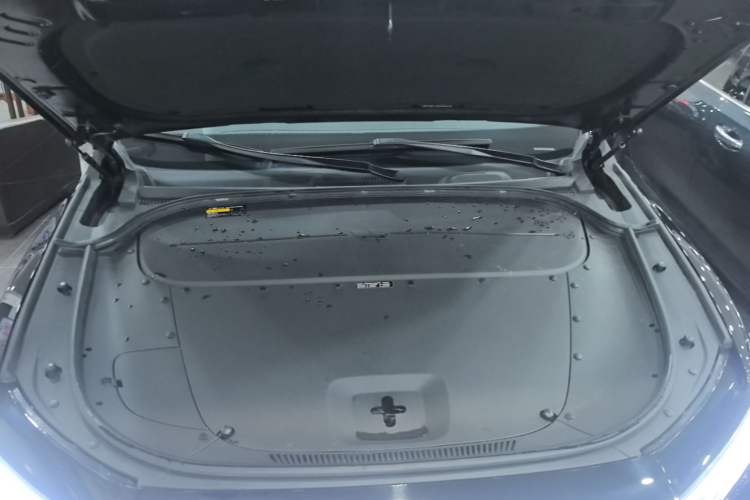 Used Li Auto ONE 2021 Extended-Range 6-Seater Version Engine Bay