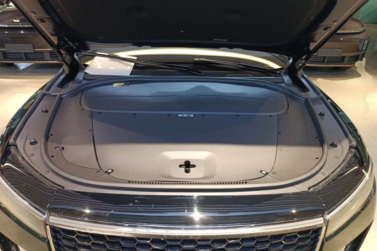 Used Li Auto ONE 2021 Extended-Range 6-Seater Version Engine Bay