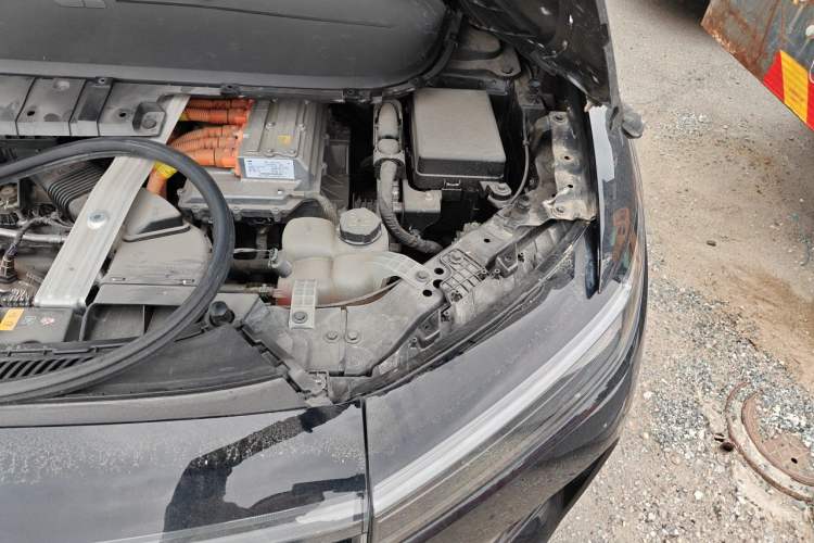 Used Li Auto ONE 2021 Extended-Range 6-Seater Version Engine Bay Left