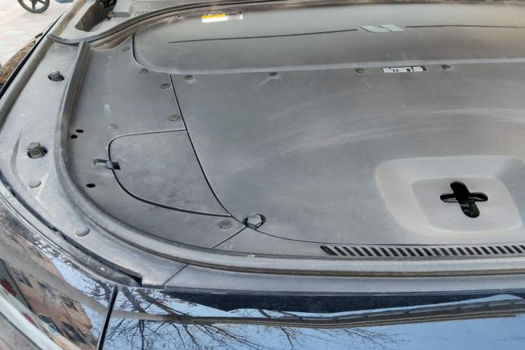 Used Li Auto ONE 2021 Extended-Range 6-Seater Version Engine Bay Right