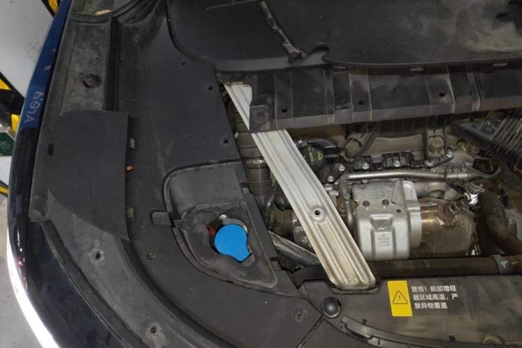 Used Li Auto ONE 2021 Extended-Range 6-Seater Version Engine Bay Right