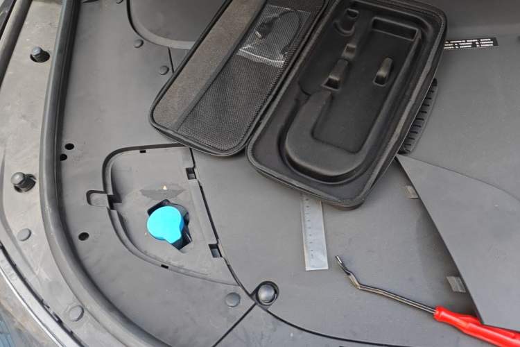 Used Li Auto ONE 2021 Extended-Range 6-Seater Version Engine Bay Right