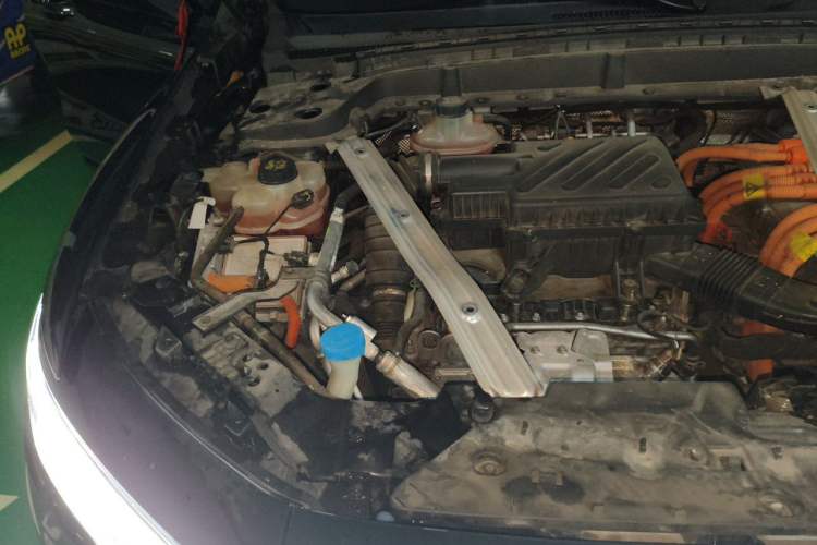 Used Li Auto ONE 2021 Extended-Range 6-Seater Version Engine Bay Right