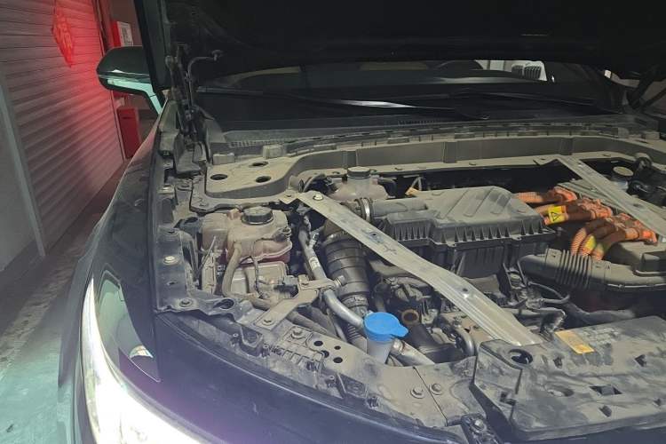 Used Li Auto ONE 2021 Extended-Range 6-Seater Version Engine Bay Right