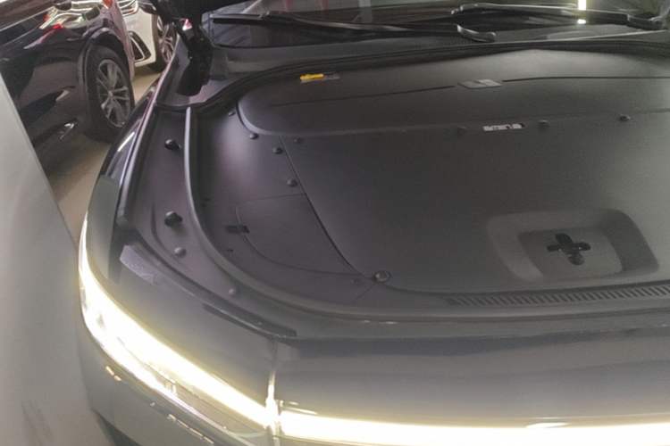 Used Li Auto ONE 2021 Extended-Range 6-Seater Version Engine Bay Right