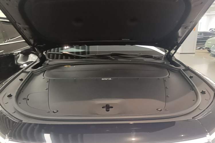 Used Li Auto ONE 2021 Extended-Range 6-Seater Version Engine Bay