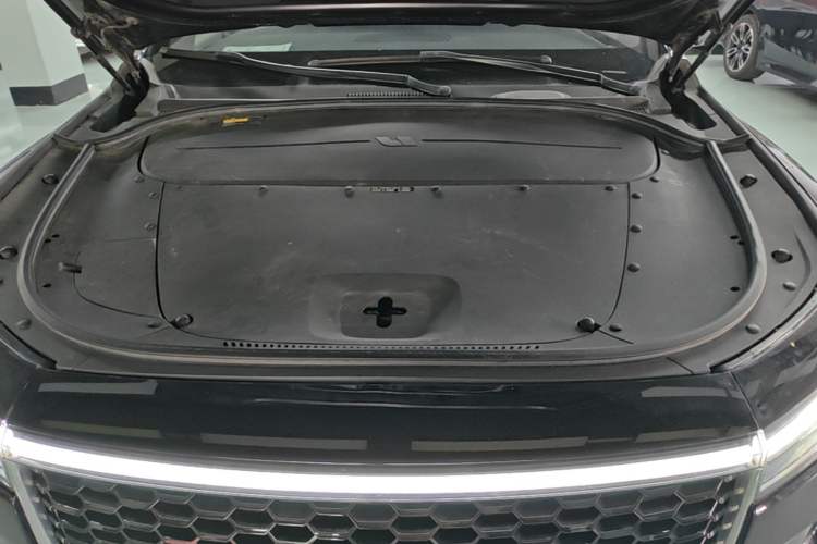 Used Li Auto ONE 2021 Extended-Range 6-Seater Version Engine Bay