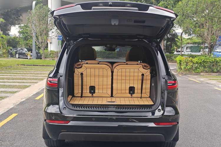 Used Li Auto ONE 2021 Extended-Range 6-Seater Version Exterior 10