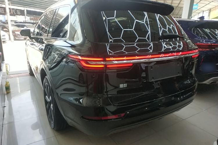 Used Li Auto ONE 2021 Extended-Range 6-Seater Version Exterior 2