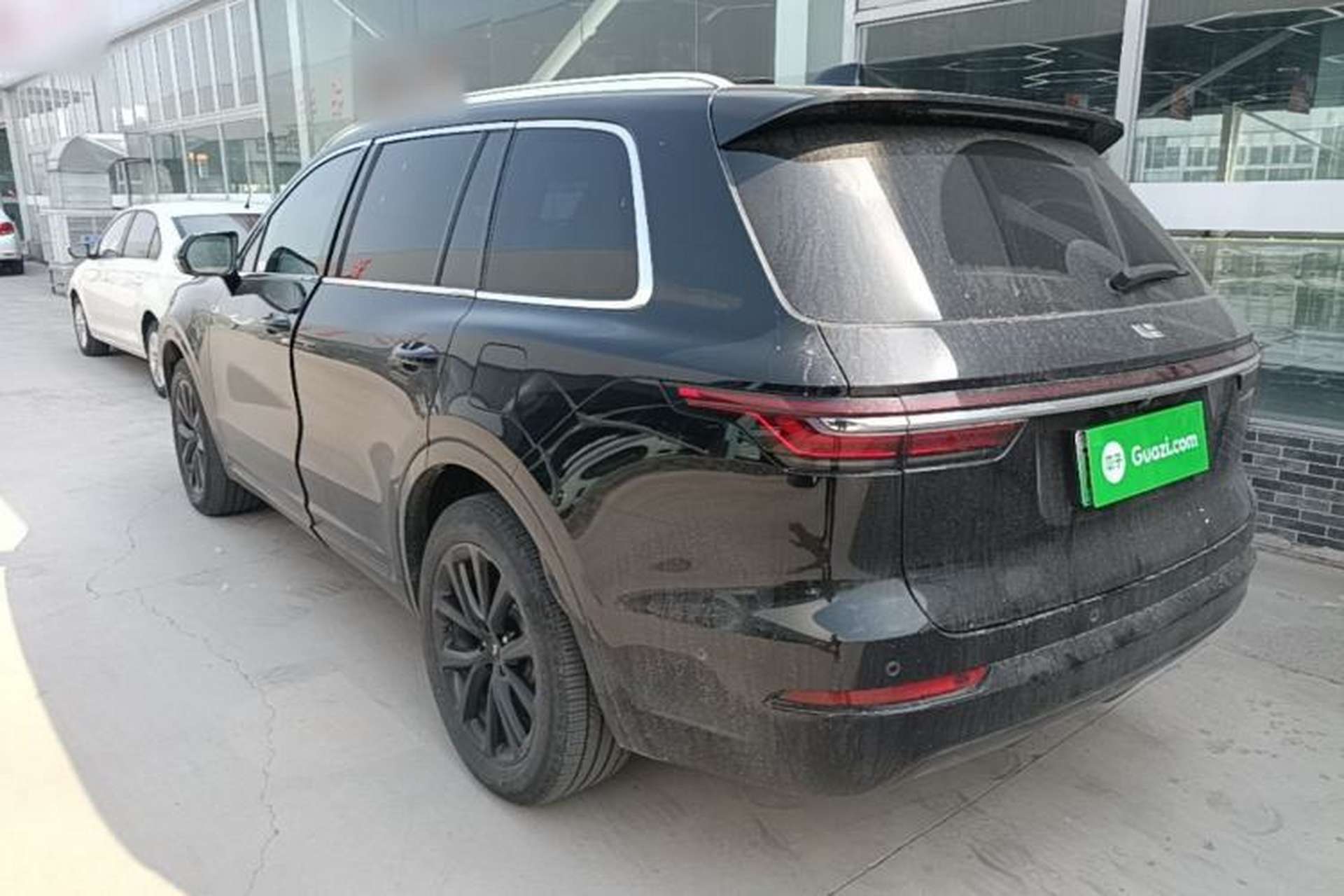Used Li Auto ONE 2021 Extended-Range 6-Seater Version Exterior 2