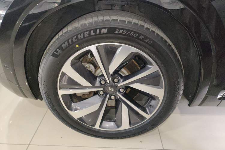 Used Li Auto ONE 2021 Extended-Range 6-Seater Version Exterior 2