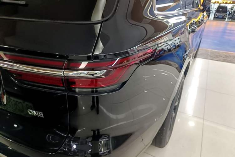 Used Li Auto ONE 2021 Extended-Range 6-Seater Version Exterior 3