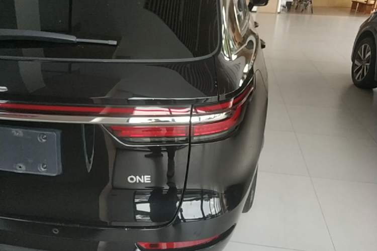 Used Li Auto ONE 2021 Extended-Range 6-Seater Version Exterior 3