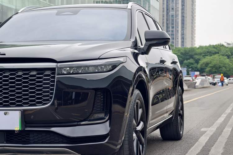Used Li Auto ONE 2021 Extended-Range 6-Seater Version Exterior 4