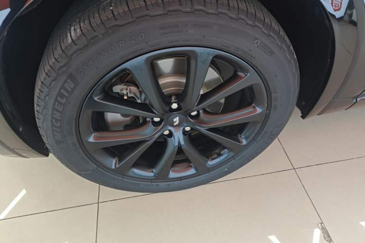 Used Li Auto ONE 2021 Extended-Range 6-Seater Version Exterior 4