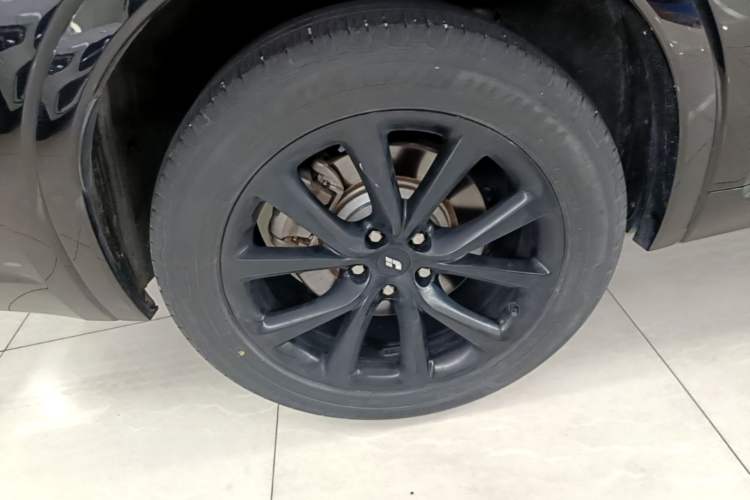 Used Li Auto ONE 2021 Extended-Range 6-Seater Version Exterior 5