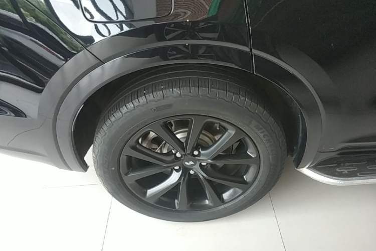 Used Li Auto ONE 2021 Extended-Range 6-Seater Version Exterior 5