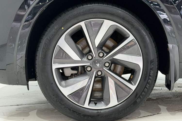 Used Li Auto ONE 2021 Extended-Range 6-Seater Version Exterior 7