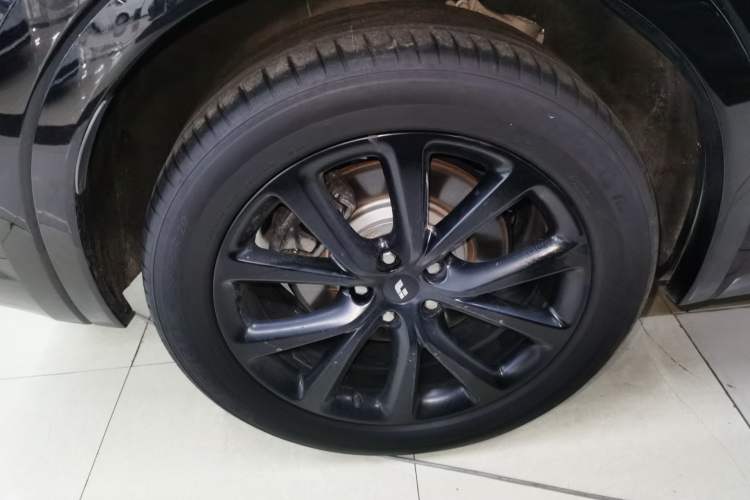 Used Li Auto ONE 2021 Extended-Range 6-Seater Version Exterior 8