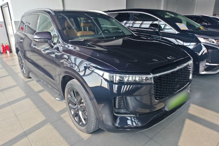 Used Li Auto ONE 2021 Extended-Range 6-Seater Version Front Right 45 Deg