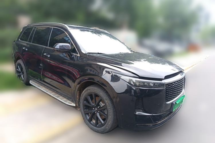 Used Li Auto ONE 2021 Extended-Range 6-Seater Version Front Right 45 Deg