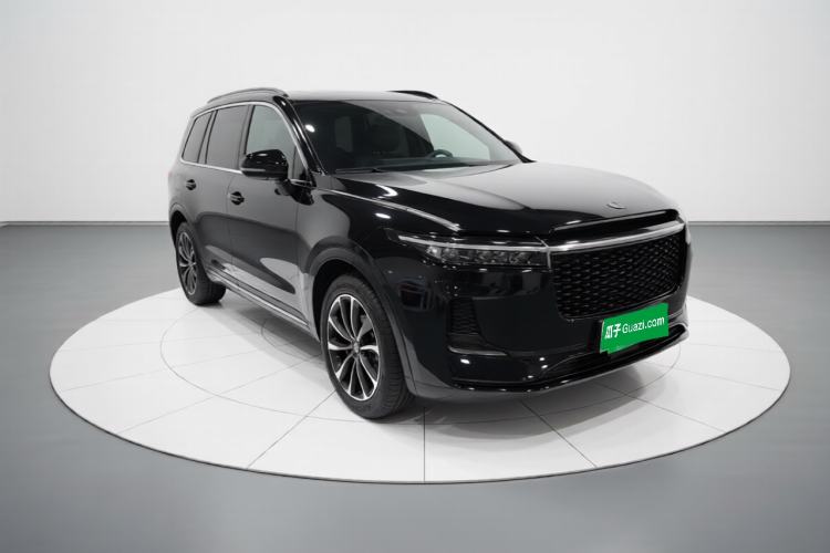 Used Li Auto ONE 2021 Extended-Range 6-Seater Version Front Right 45 Deg