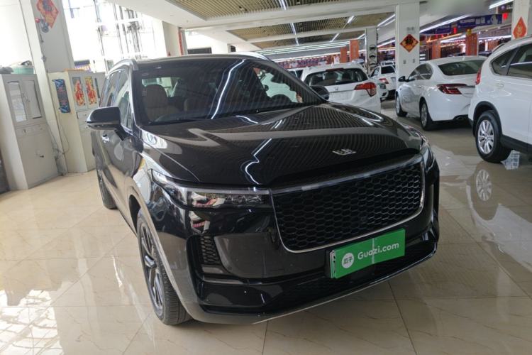 Used Li Auto ONE 2021 Extended-Range 6-Seater Version Front Right 45 Deg
