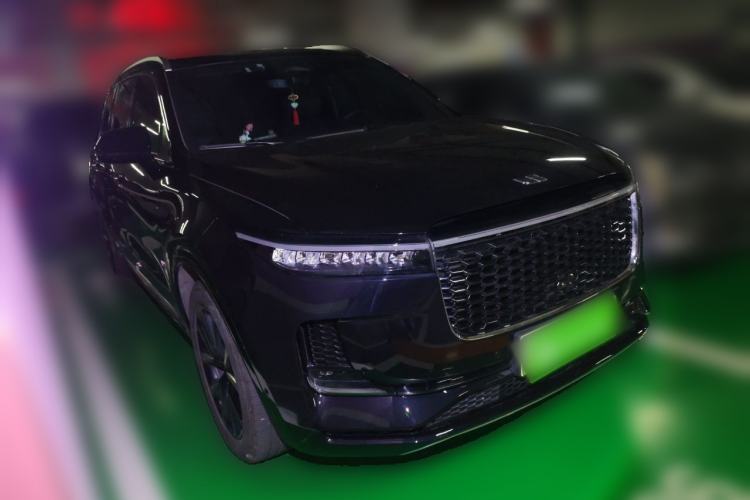 Used Li Auto ONE 2021 Extended-Range 6-Seater Version Front Right 45 Deg