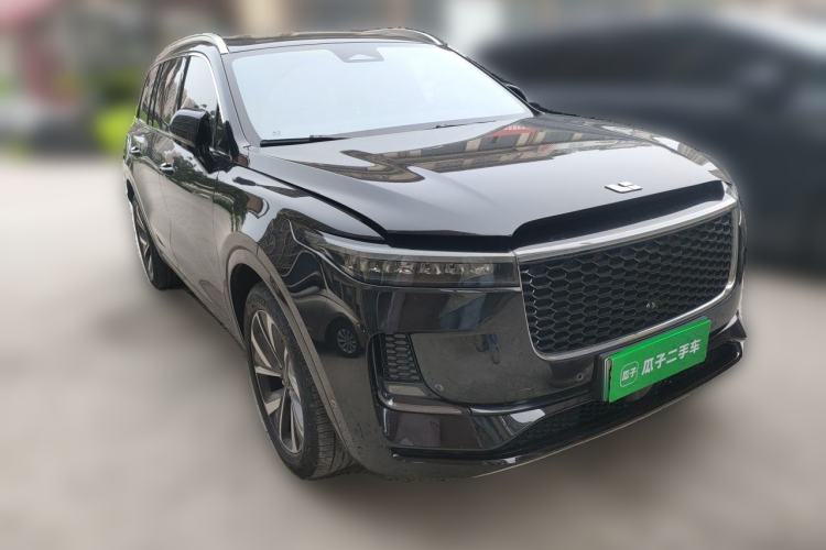 Used Li Auto ONE 2021 Extended-Range 6-Seater Version Front Right 45 Deg