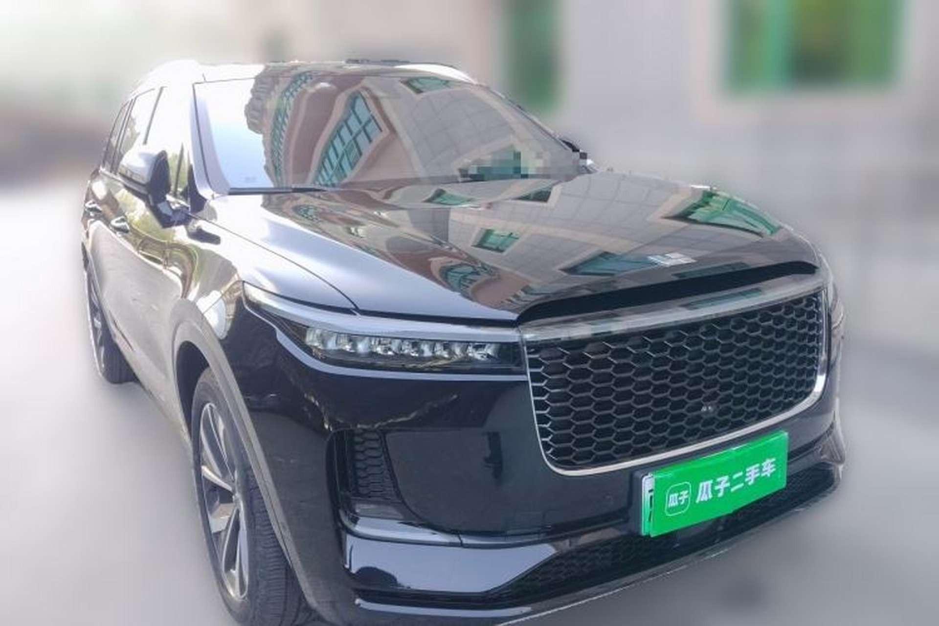 Used Li Auto ONE 2021 Extended-Range 6-Seater Version Front Right 45 Deg