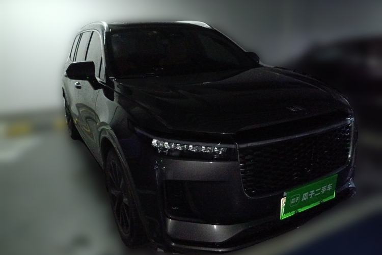 Used Li Auto ONE 2021 Extended-Range 6-Seater Version Front Right 45 Deg