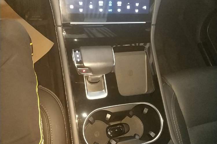 Used Li Auto ONE 2021 Extended-Range 6-Seater Version Gear Lever
