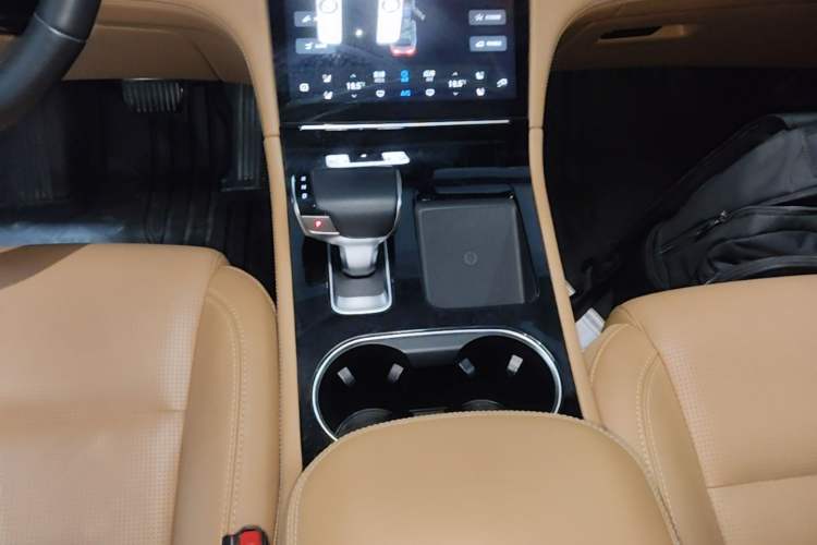 Used Li Auto ONE 2021 Extended-Range 6-Seater Version Gear Lever