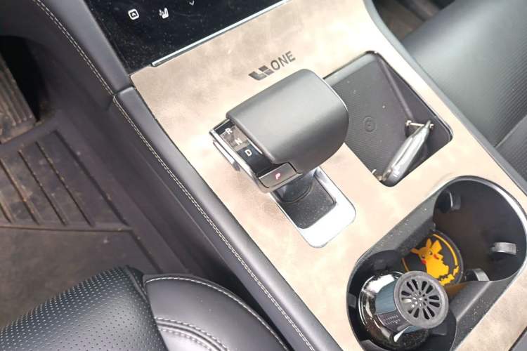 Used Li Auto ONE 2021 Extended-Range 6-Seater Version Gear Lever