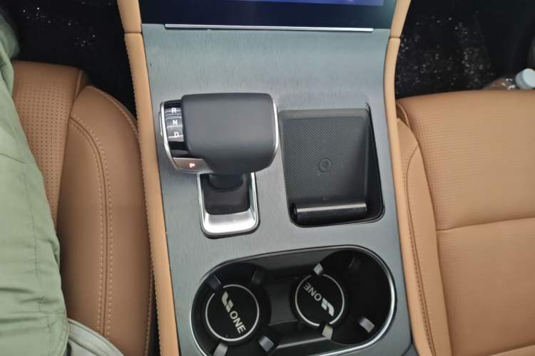 Used Li Auto ONE 2021 Extended-Range 6-Seater Version Gear Lever