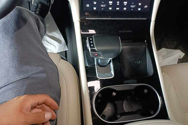 Used Li Auto ONE 2021 Extended-Range 6-Seater Version Gear Lever