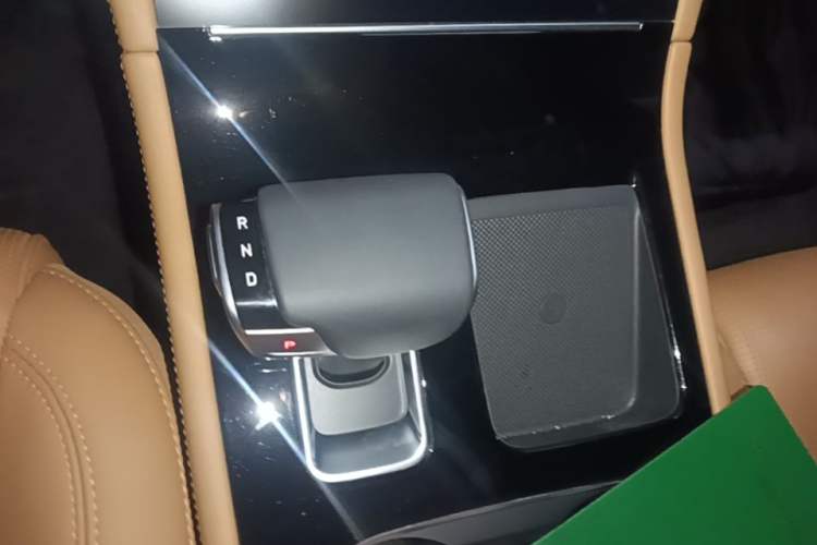 Used Li Auto ONE 2021 Extended-Range 6-Seater Version Gear Lever