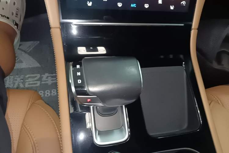 Used Li Auto ONE 2021 Extended-Range 6-Seater Version Gear Lever