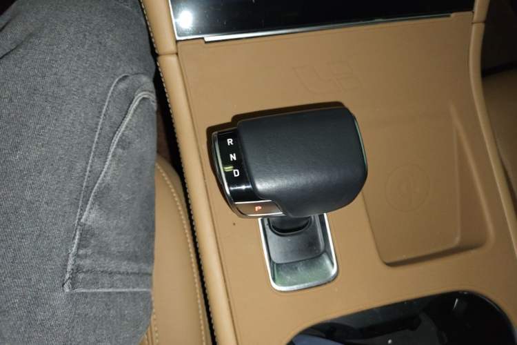 Used Li Auto ONE 2021 Extended-Range 6-Seater Version Gear Lever